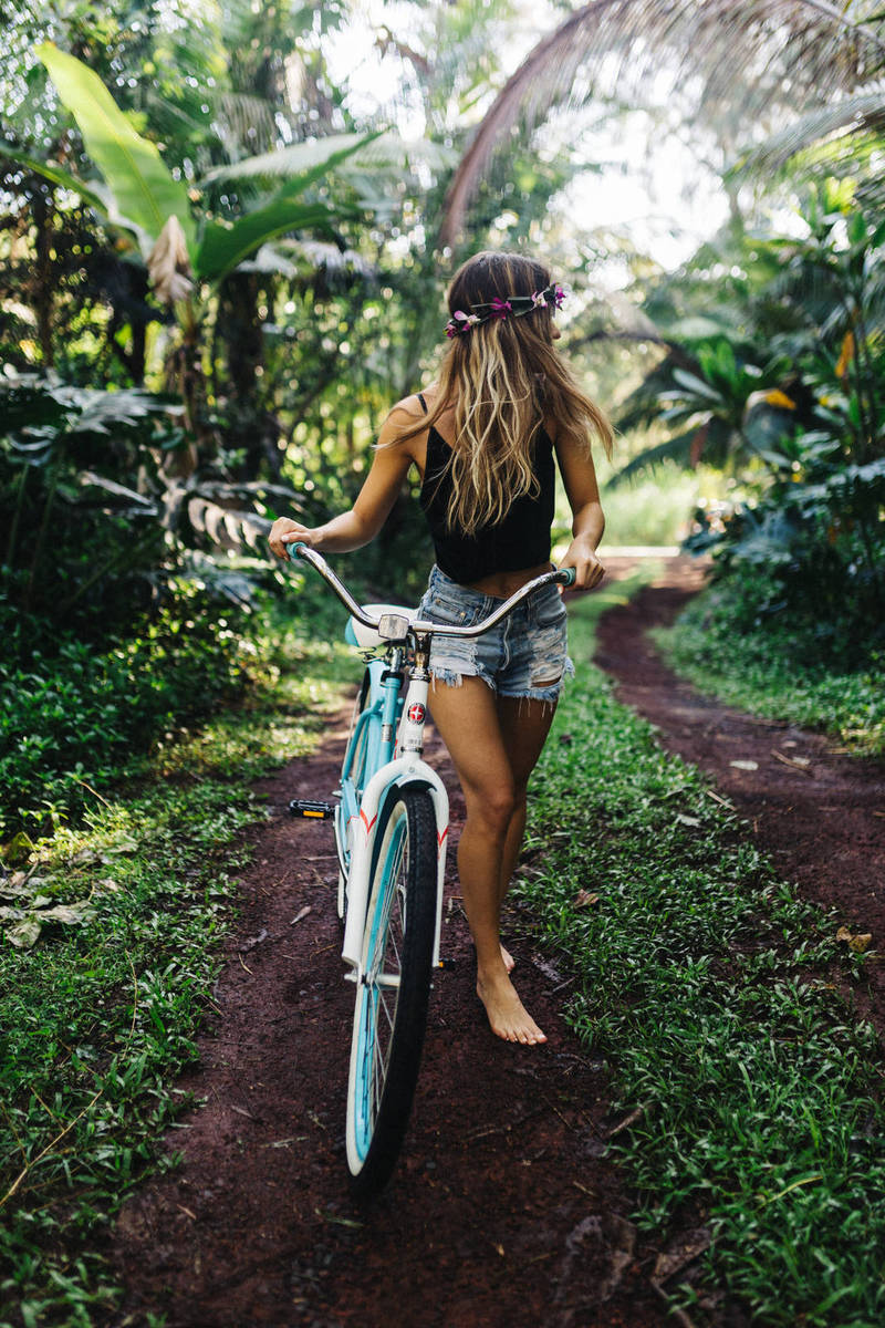 Top Secrets: Top Hacks That Make Perfume Last Longer